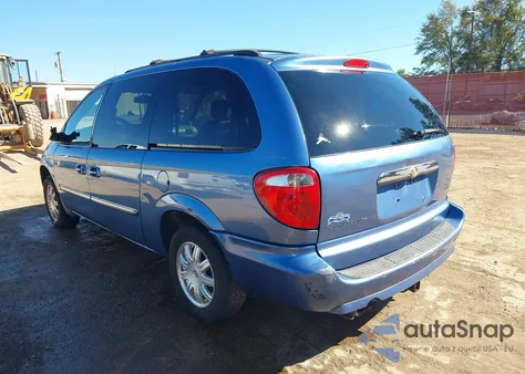 2007 Chrysler Town & Country Touring from USA, damaged, VIN 2A4GP54L47R223485